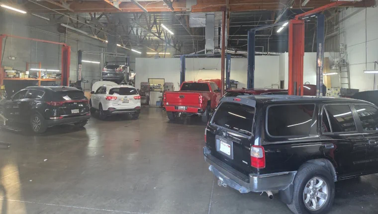 Inside Tempe AZ Honda Repair Shop